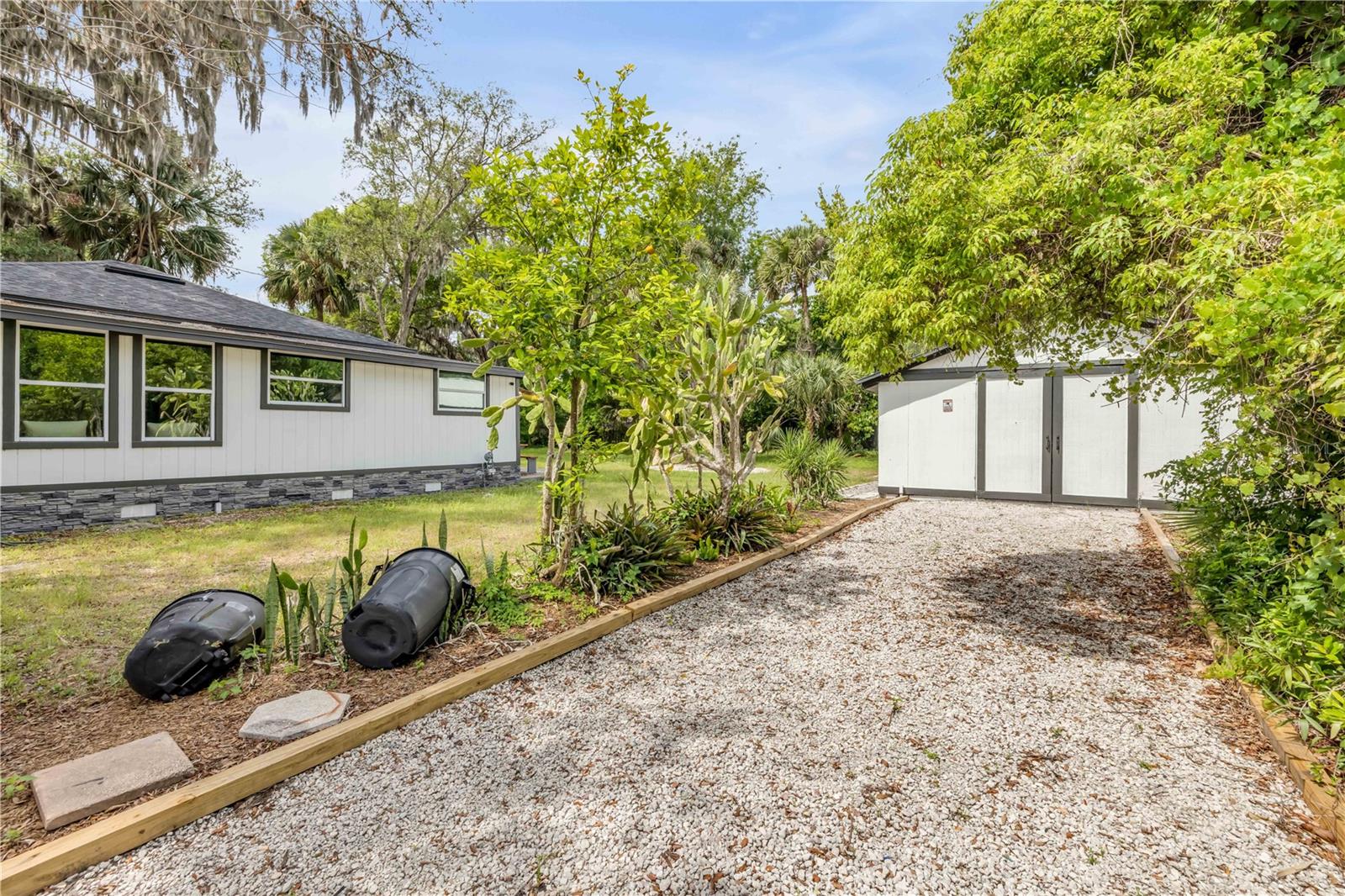 1956 PIONEER TRL, NEW SMYRNA BEACH, FL, 32168