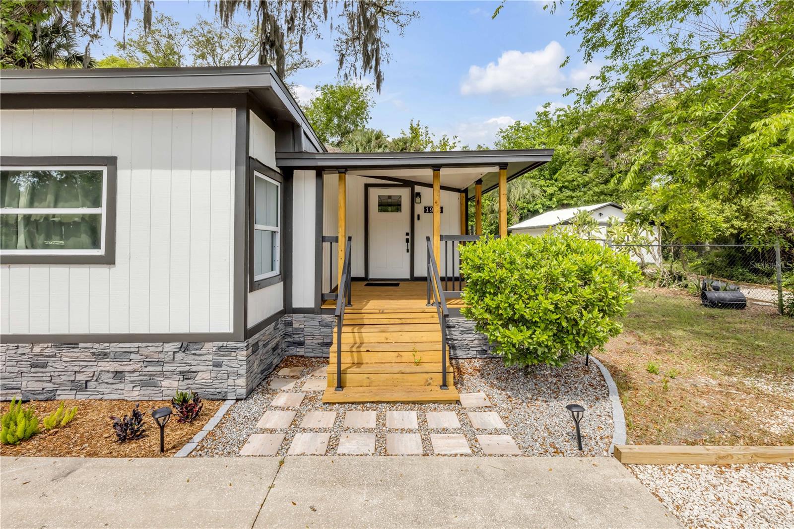 1956 PIONEER TRL, NEW SMYRNA BEACH, FL, 32168