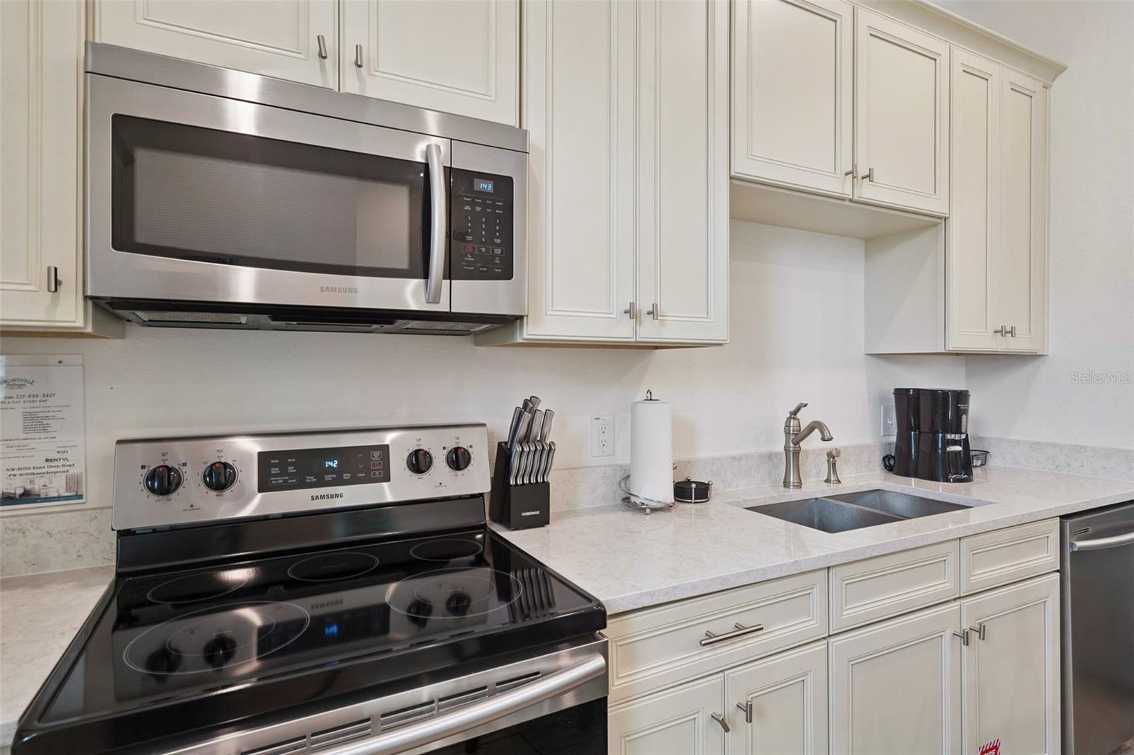 8059 KNEE DEEP RD, KISSIMMEE, FL, 34747