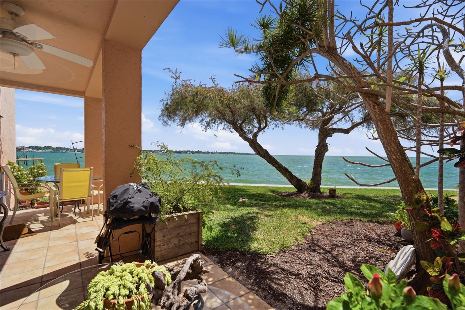 7400 SUNSHINE SKYWAY LN S #121, ST PETERSBURG, FL, 33711