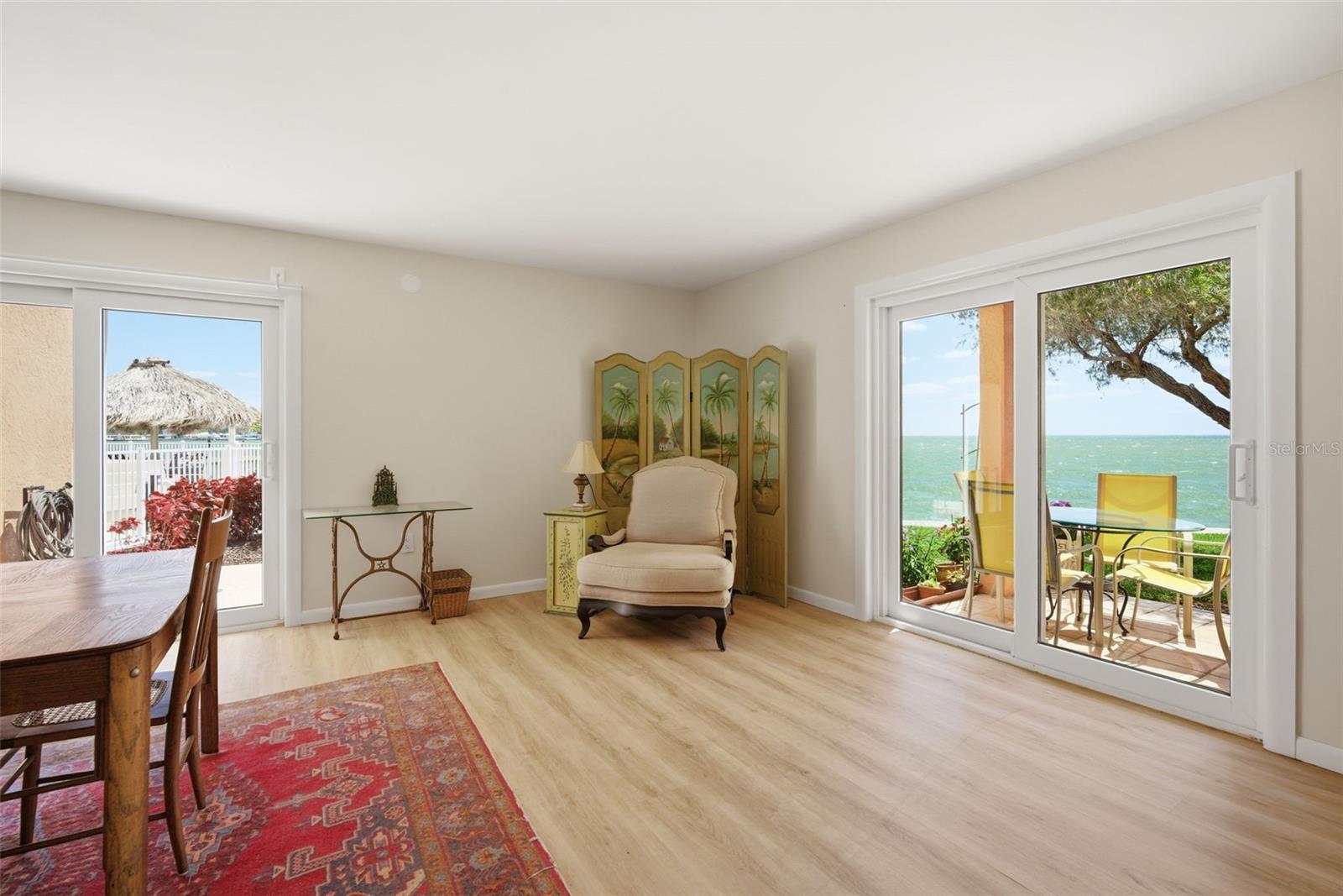 7400 SUNSHINE SKYWAY LN S #121, ST PETERSBURG, FL, 33711