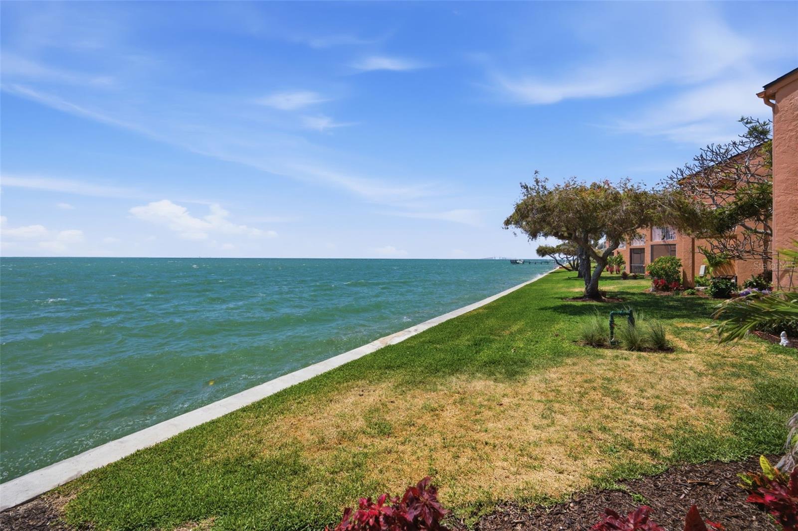 7400 SUNSHINE SKYWAY LN S #121, ST PETERSBURG, FL, 33711