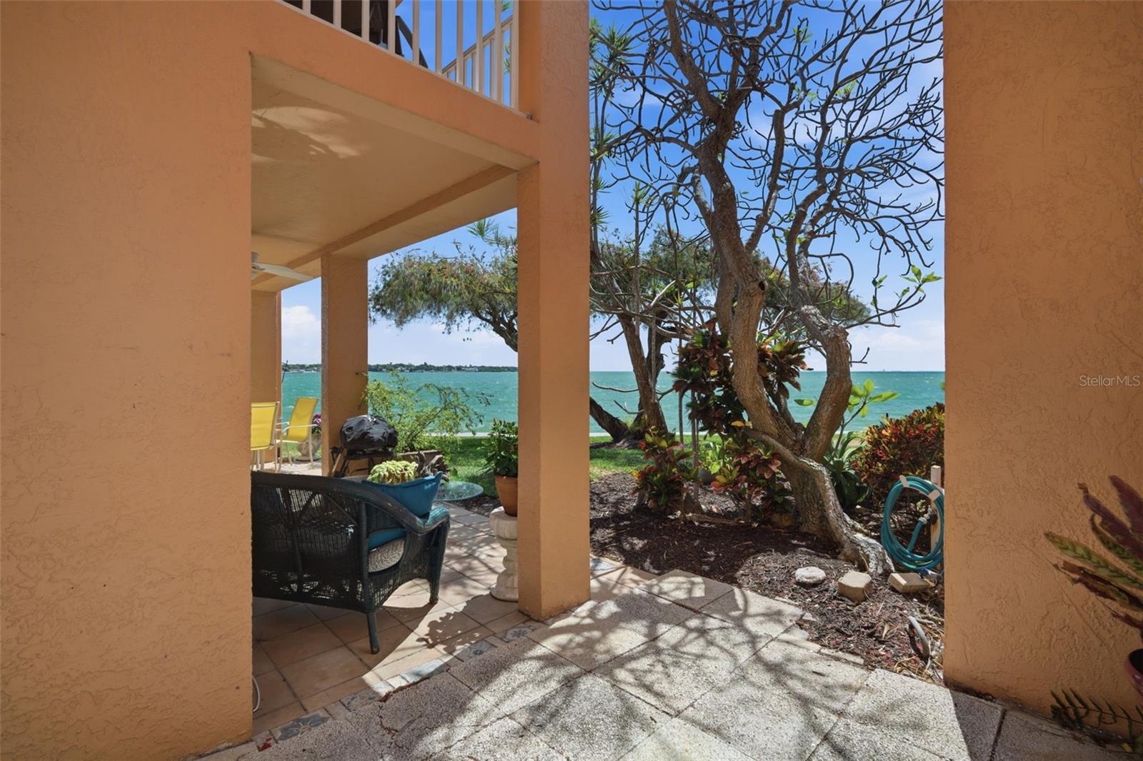 7400 SUNSHINE SKYWAY LN S #121, ST PETERSBURG, FL, 33711