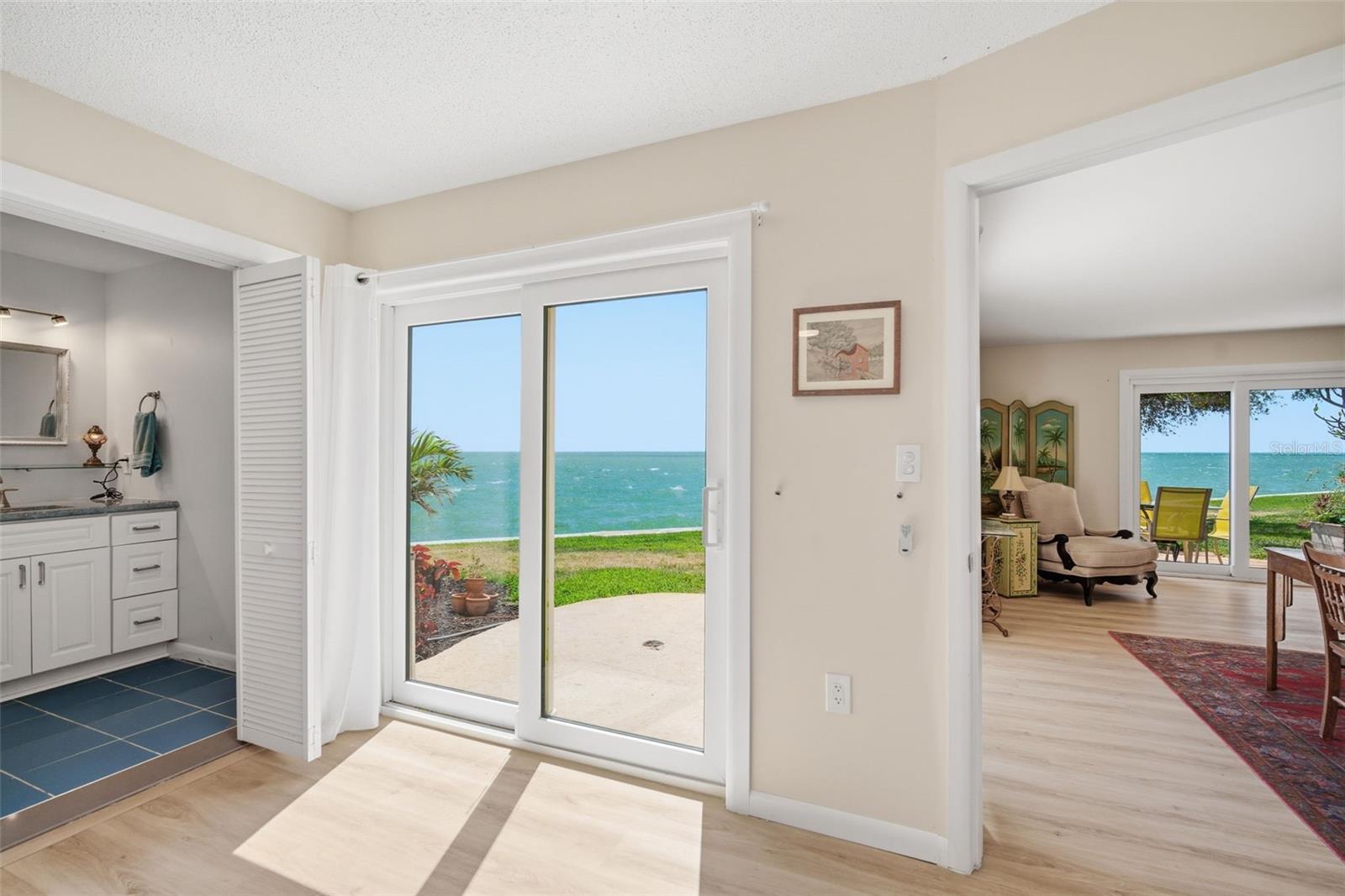 7400 SUNSHINE SKYWAY LN S #121, ST PETERSBURG, FL, 33711