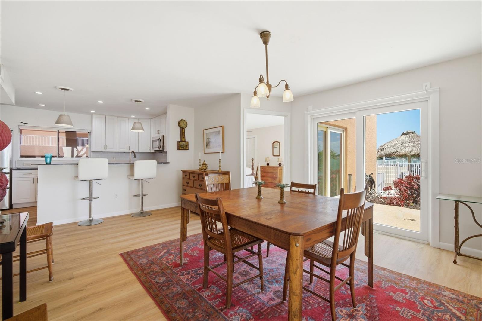 7400 SUNSHINE SKYWAY LN S #121, ST PETERSBURG, FL, 33711