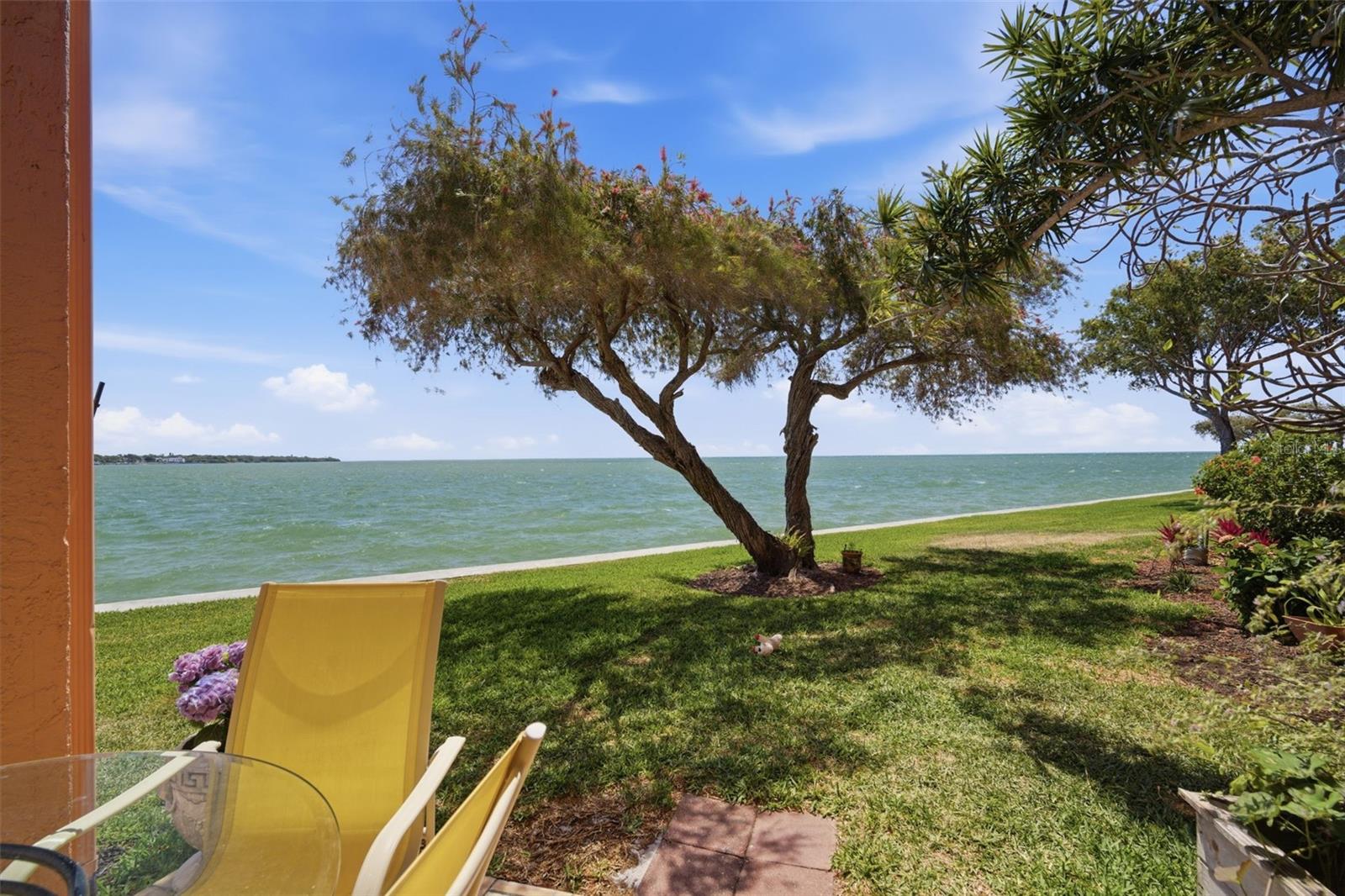 7400 SUNSHINE SKYWAY LN S #121, ST PETERSBURG, FL, 33711