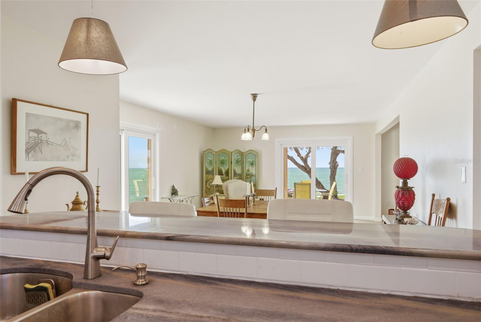 7400 SUNSHINE SKYWAY LN S #121, ST PETERSBURG, FL, 33711