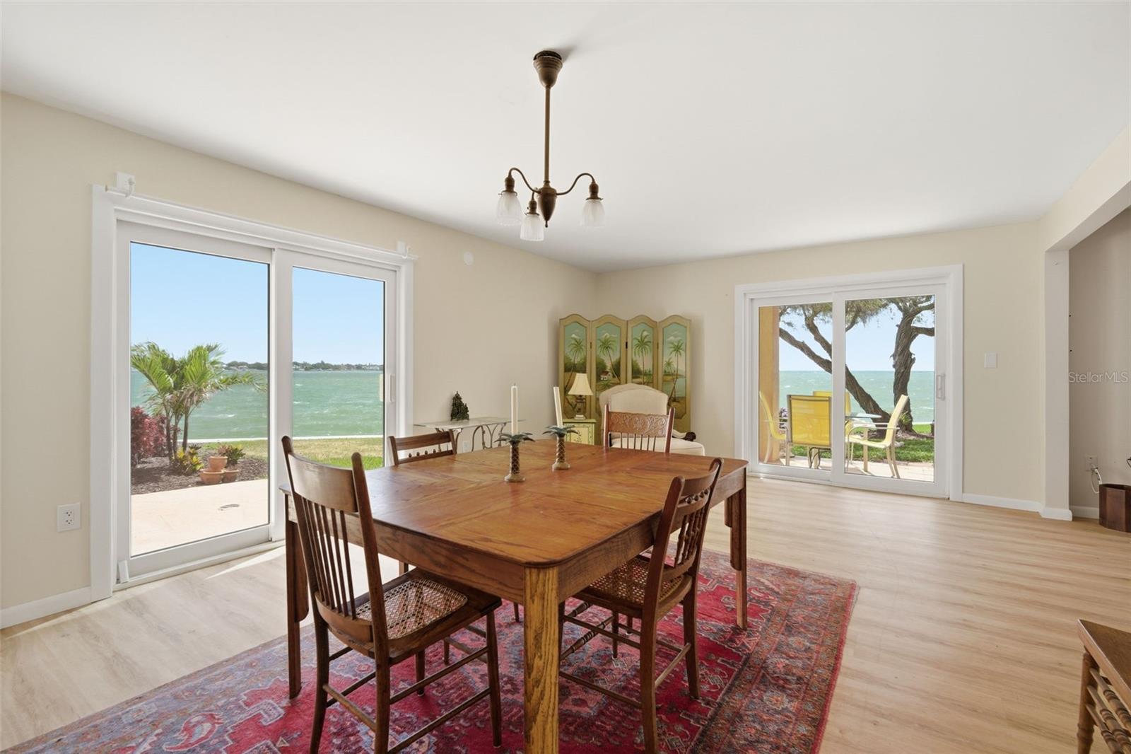 7400 SUNSHINE SKYWAY LN S #121, ST PETERSBURG, FL, 33711