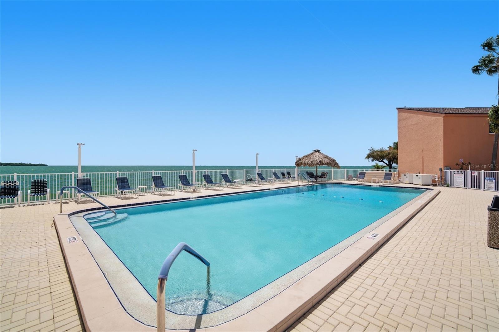 7400 SUNSHINE SKYWAY LN S #121, ST PETERSBURG, FL, 33711