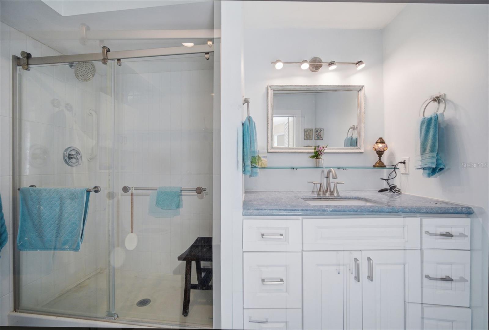 7400 SUNSHINE SKYWAY LN S #121, ST PETERSBURG, FL, 33711