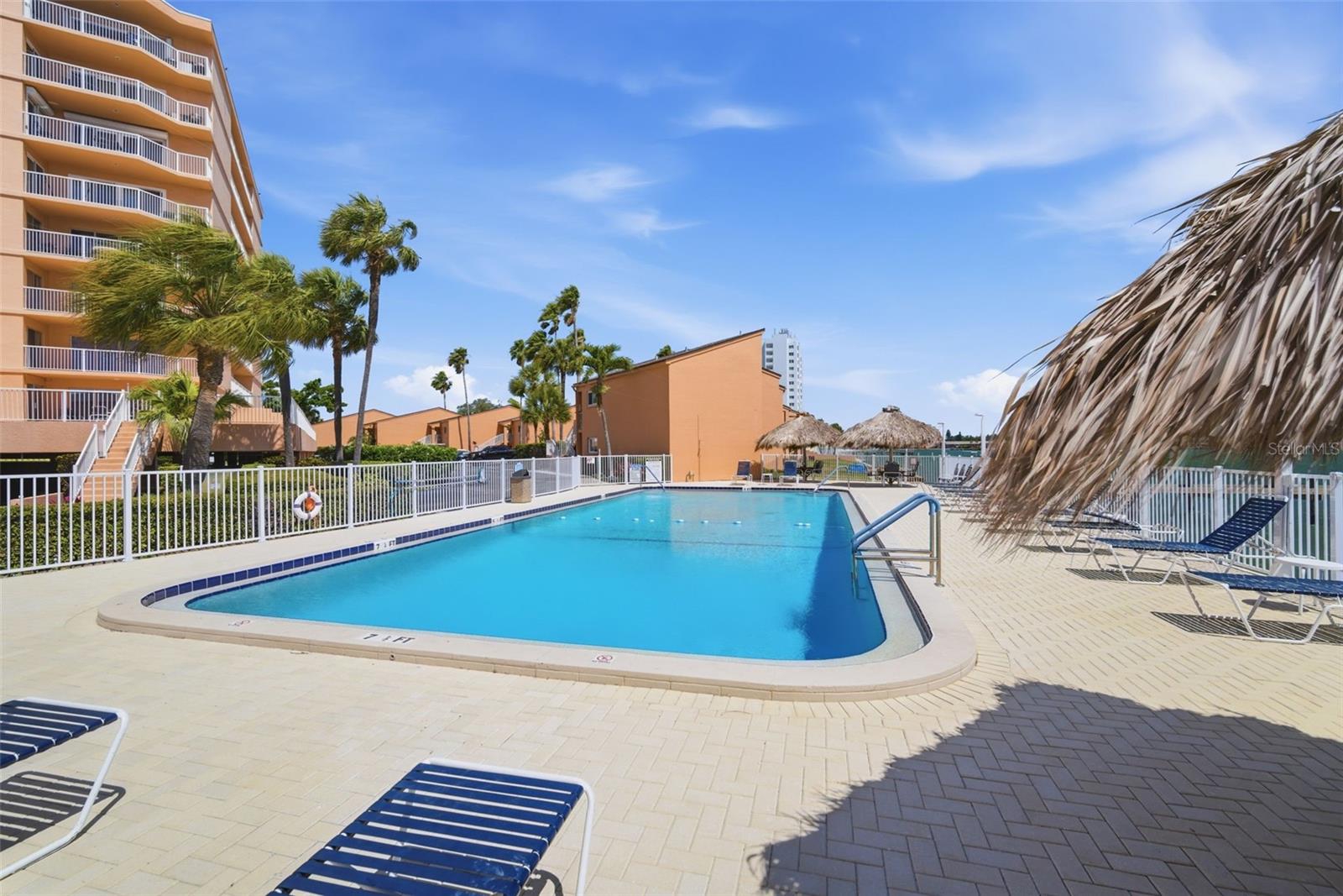 7400 SUNSHINE SKYWAY LN S #121, ST PETERSBURG, FL, 33711