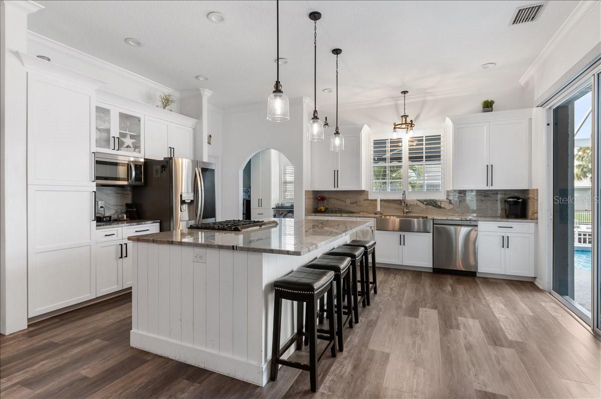 4748 COMPASS DR, BRADENTON, FL, 34208