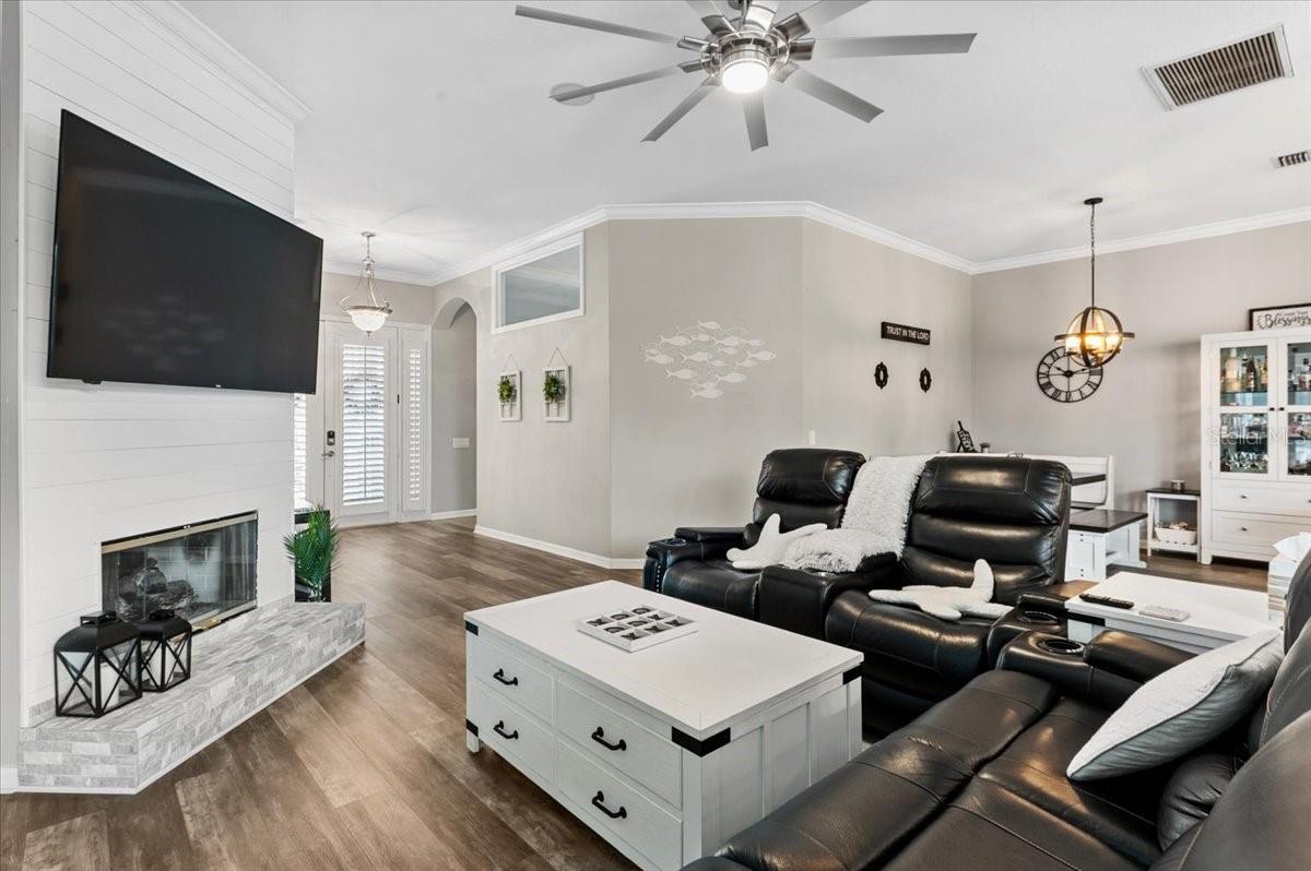 4748 COMPASS DR, BRADENTON, FL, 34208