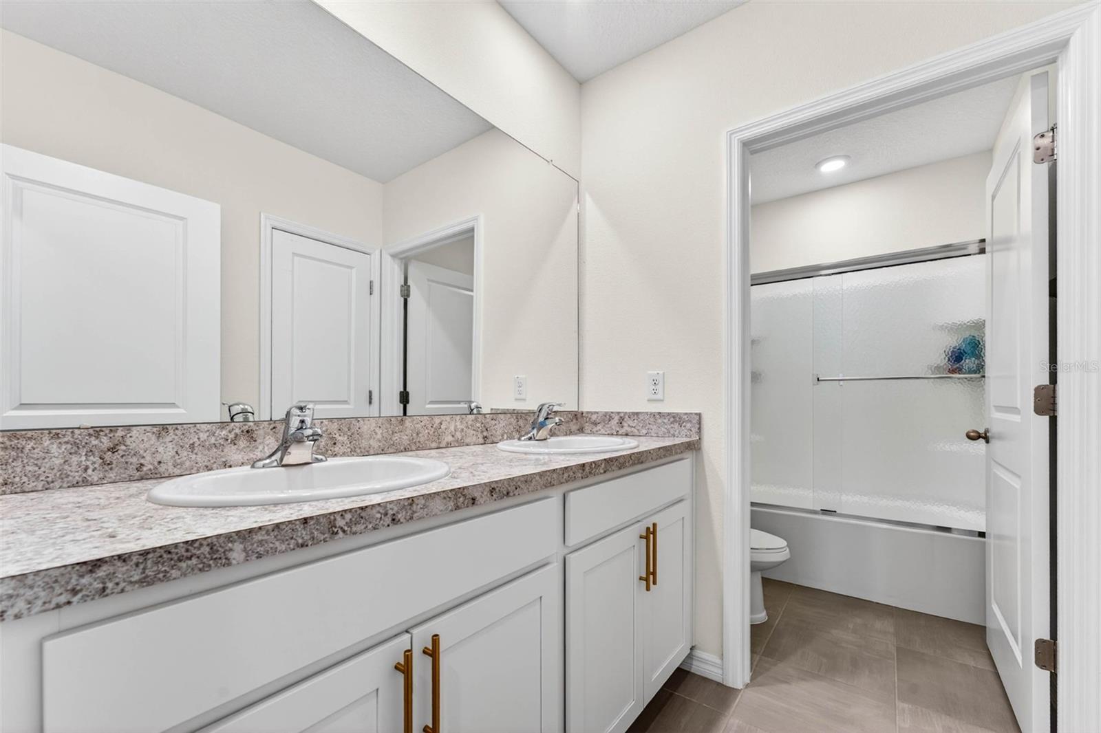 16946 OVAL RUM DR, WIMAUMA, FL, 33598