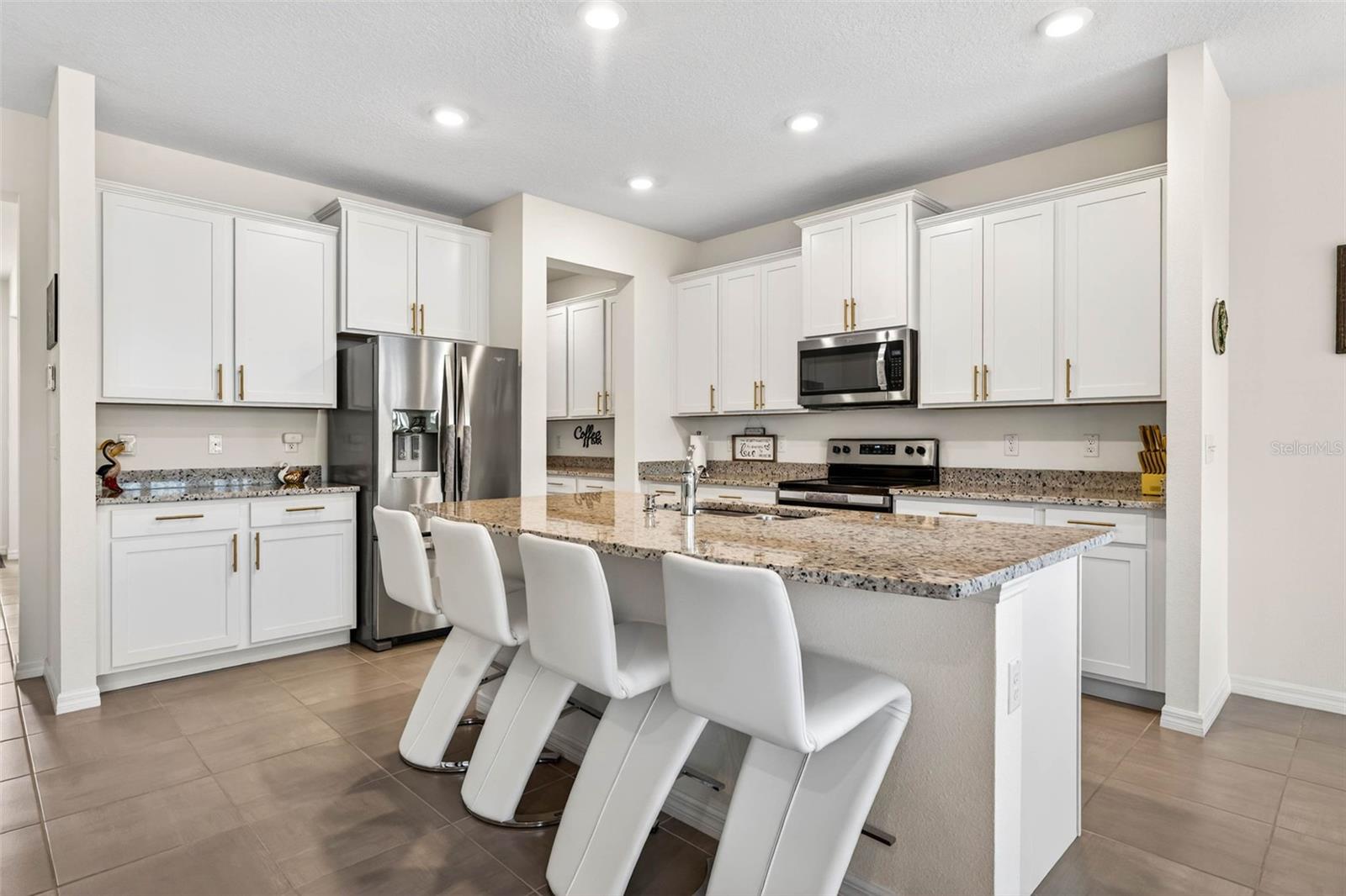 16946 OVAL RUM DR, WIMAUMA, FL, 33598