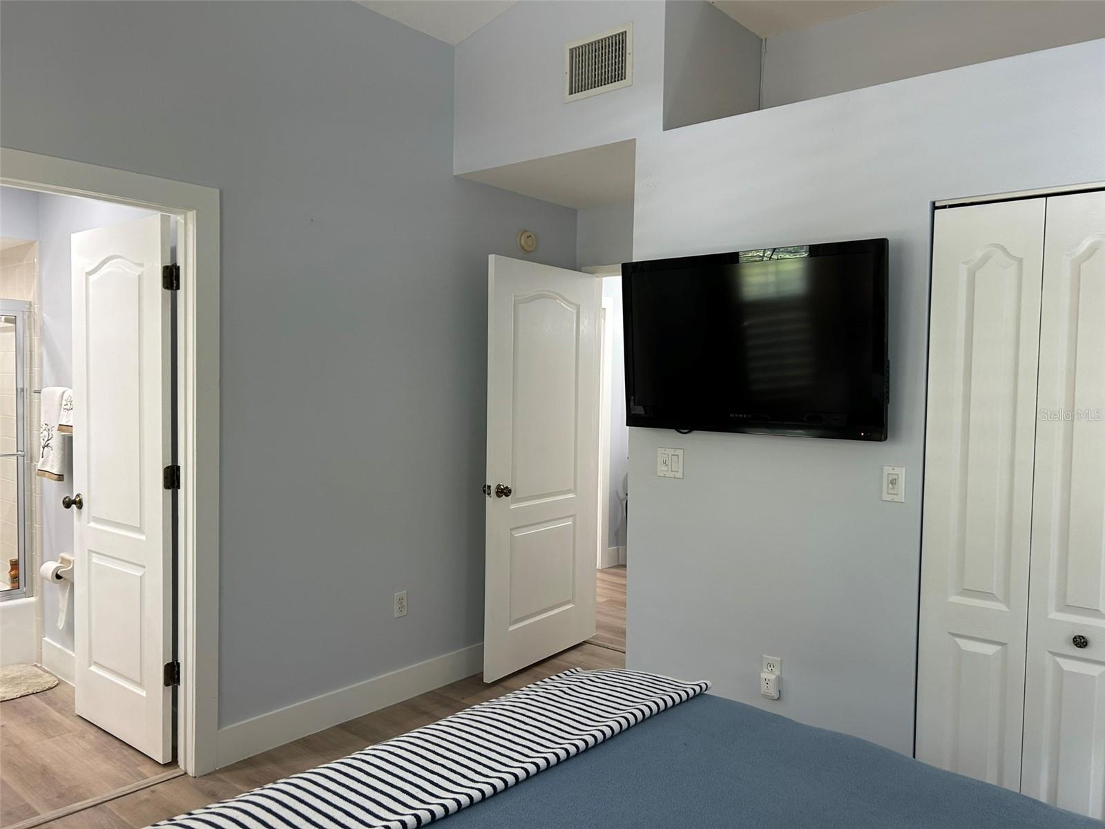 3702 54TH DR W #204, BRADENTON, FL, 34210