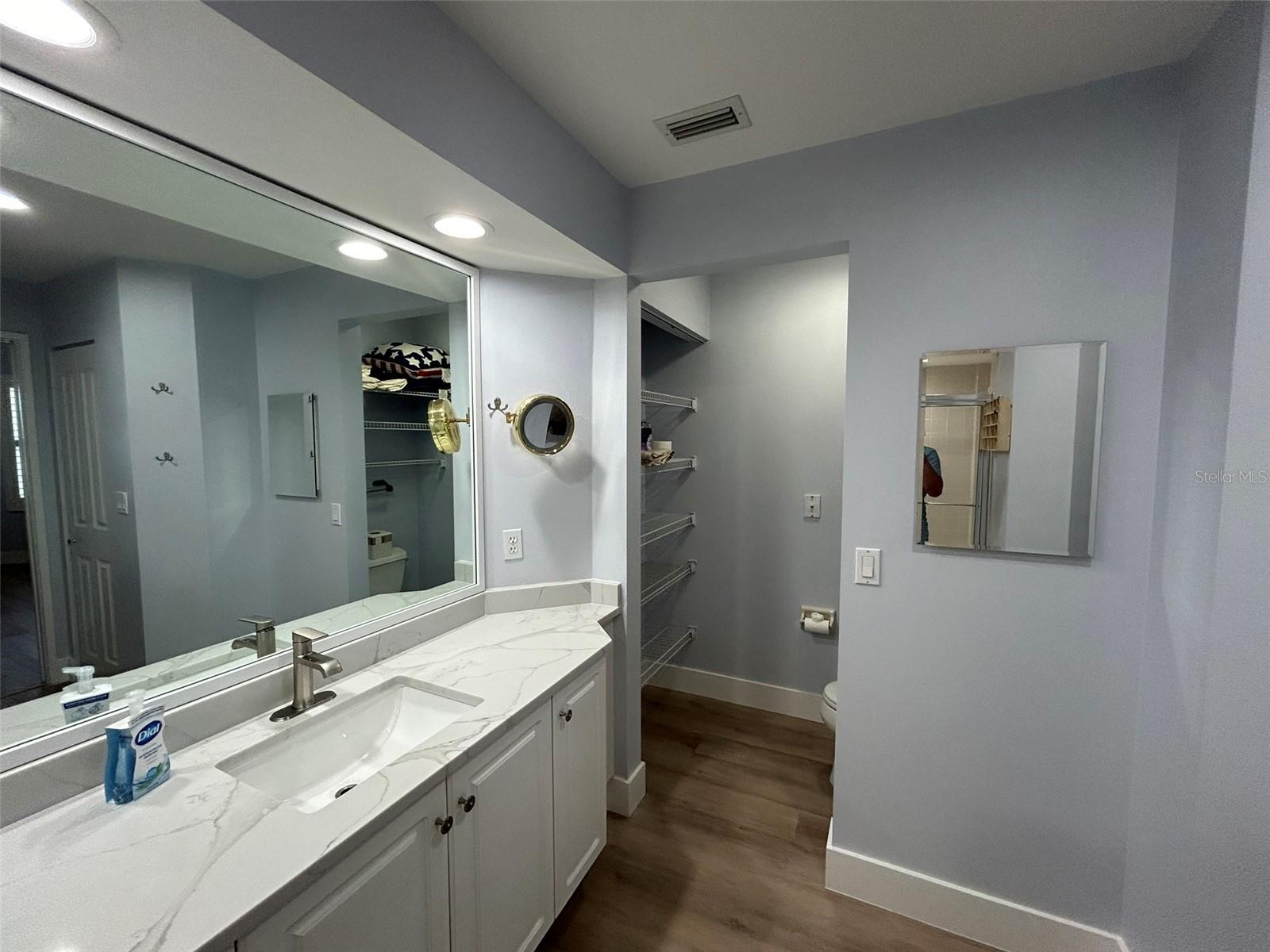 3702 54TH DR W #204, BRADENTON, FL, 34210