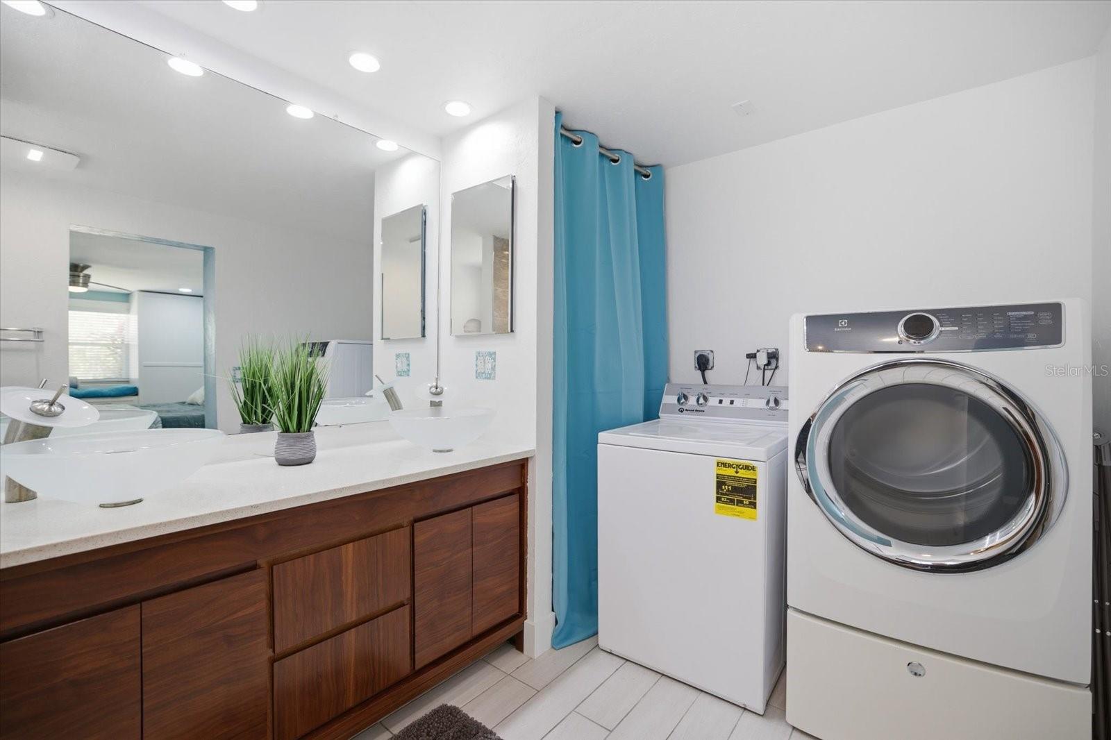 1212 PINELAND AVE, VENICE, FL, 34285