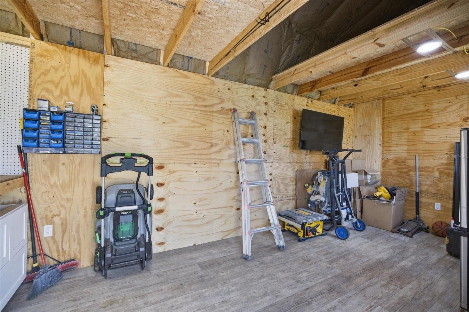 1212 PINELAND AVE, VENICE, FL, 34285