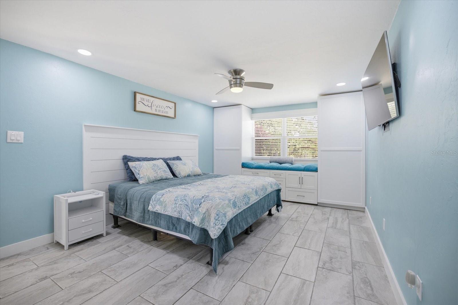 1212 PINELAND AVE, VENICE, FL, 34285