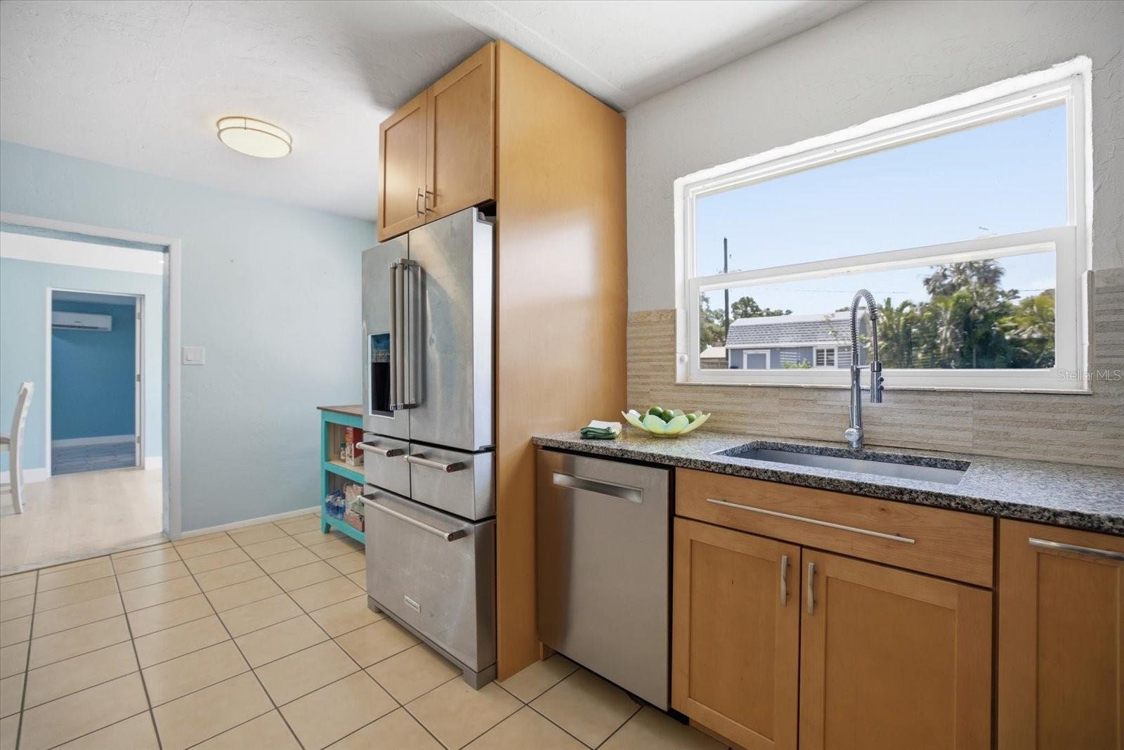 1212 PINELAND AVE, VENICE, FL, 34285