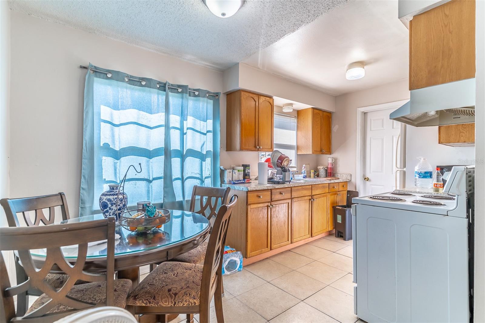 2433 CHASE AVE, SANFORD, FL, 32771