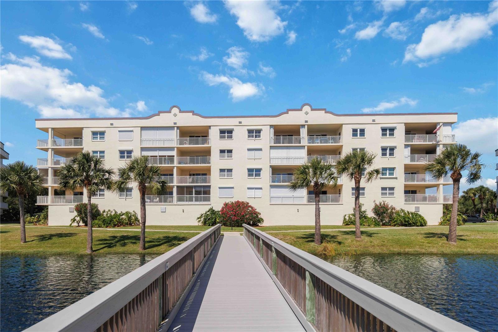 8921 LAKE DR #504, CAPE CANAVERAL, FL, 32920