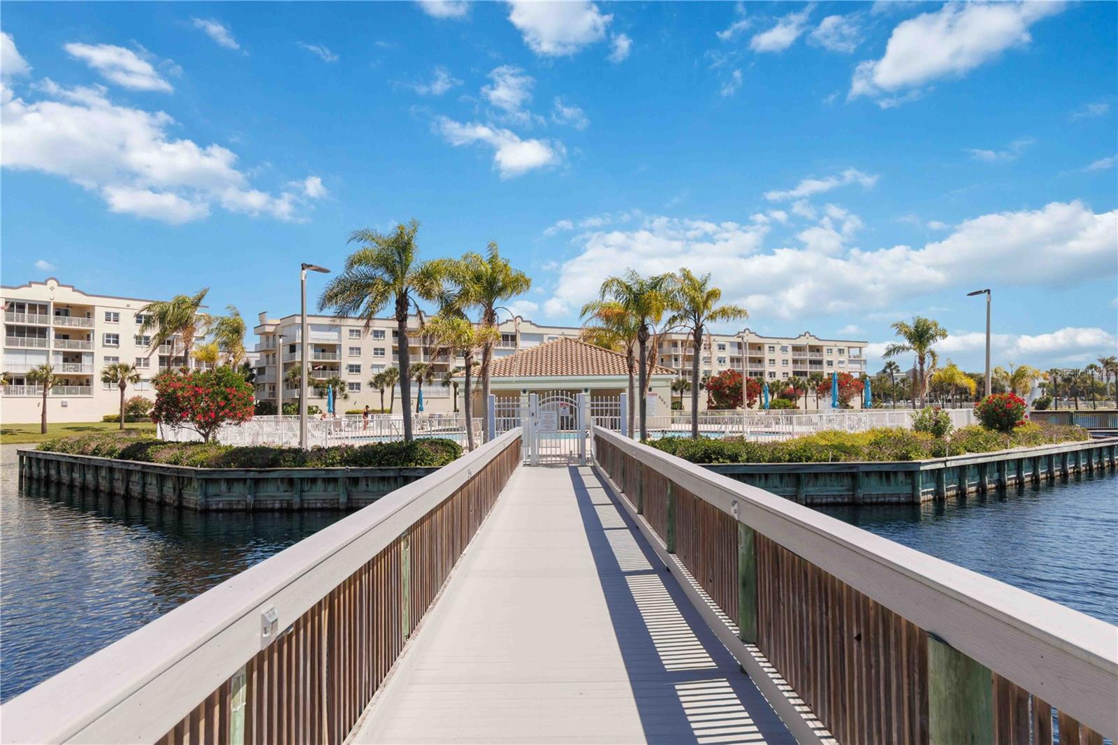 8921 LAKE DR #504, CAPE CANAVERAL, FL, 32920