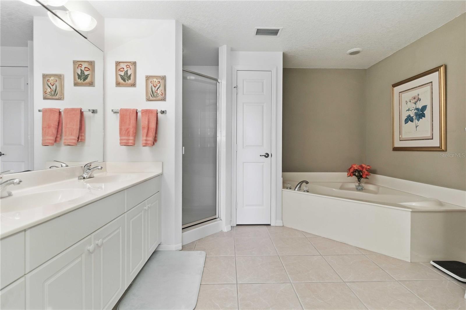 8921 LAKE DR #504, CAPE CANAVERAL, FL, 32920