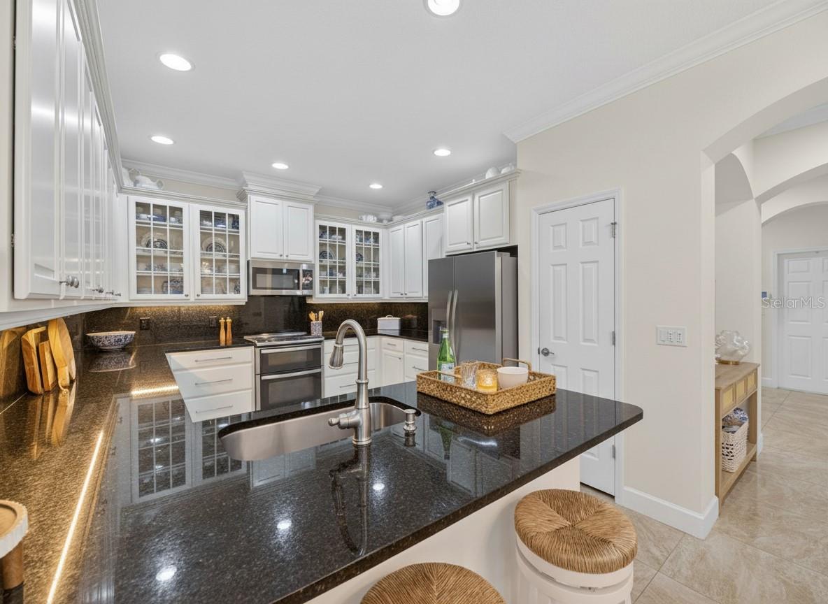 660 CHIPPER DR, SUN CITY CENTER, FL, 33573