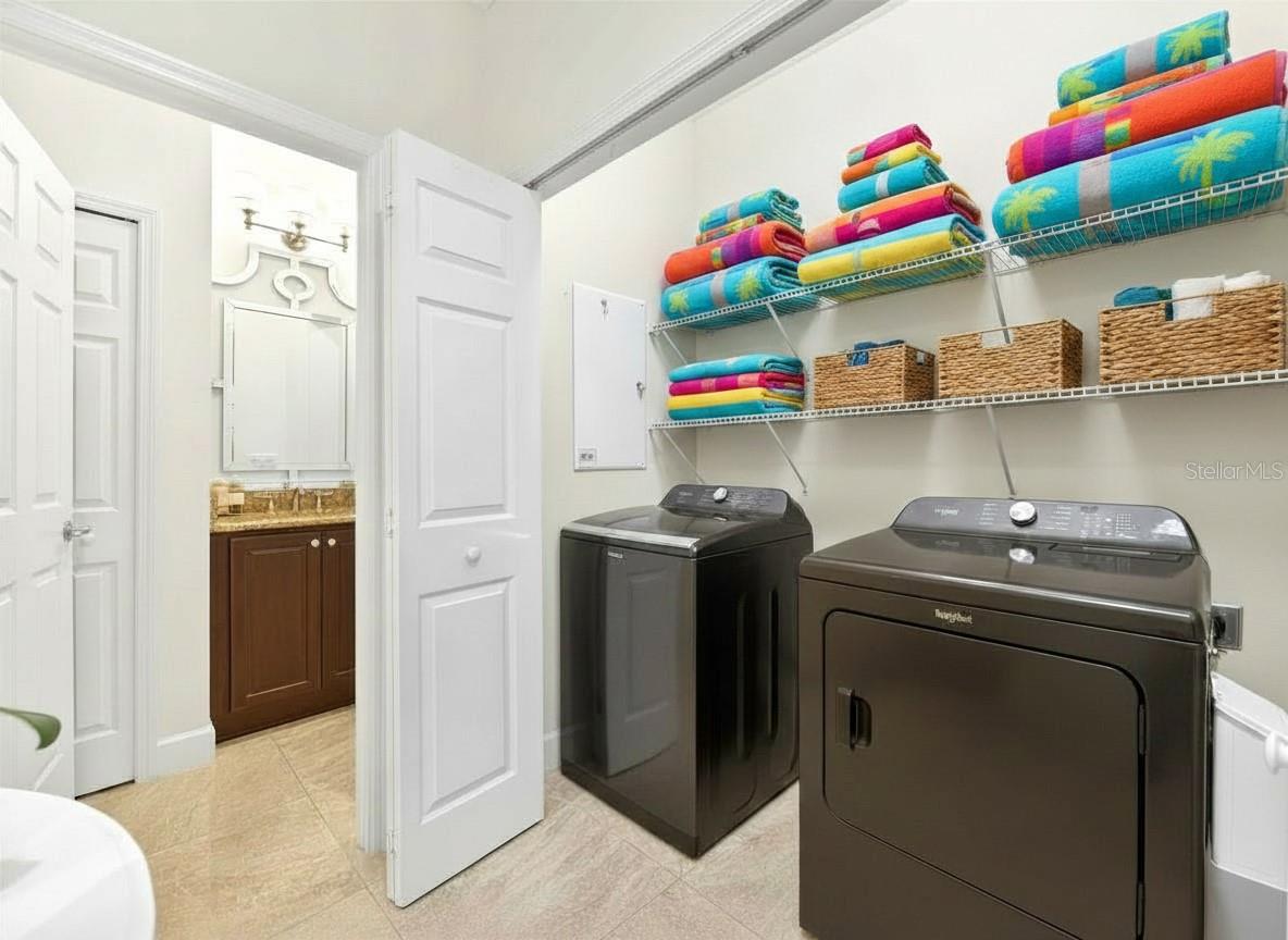 660 CHIPPER DR, SUN CITY CENTER, FL, 33573