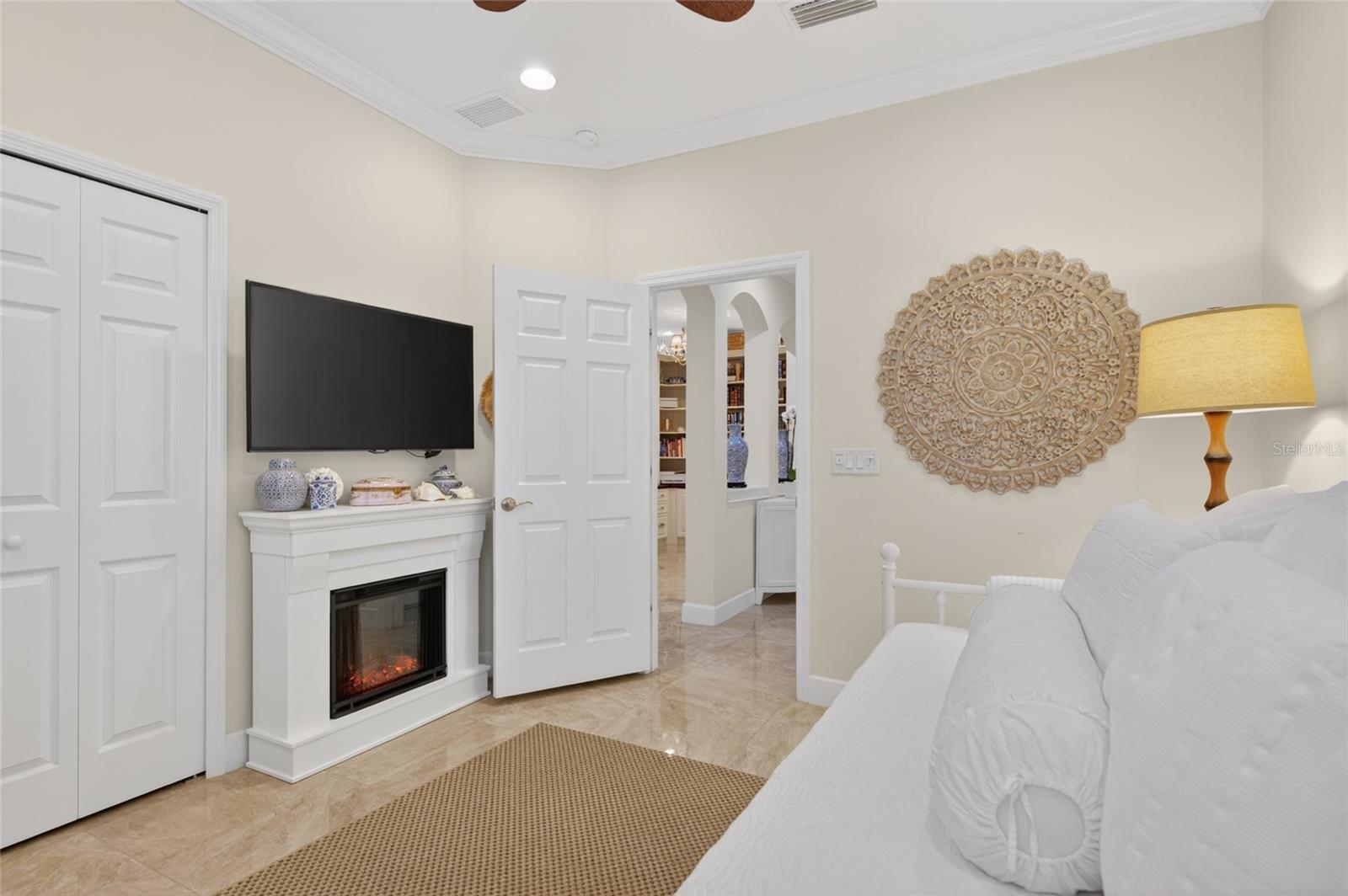 660 CHIPPER DR, SUN CITY CENTER, FL, 33573