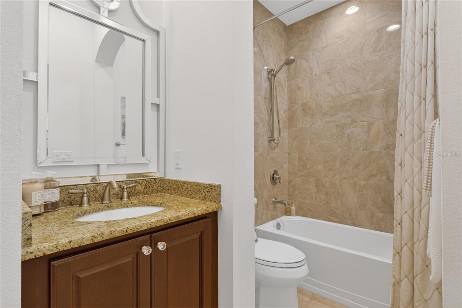 660 CHIPPER DR, SUN CITY CENTER, FL, 33573