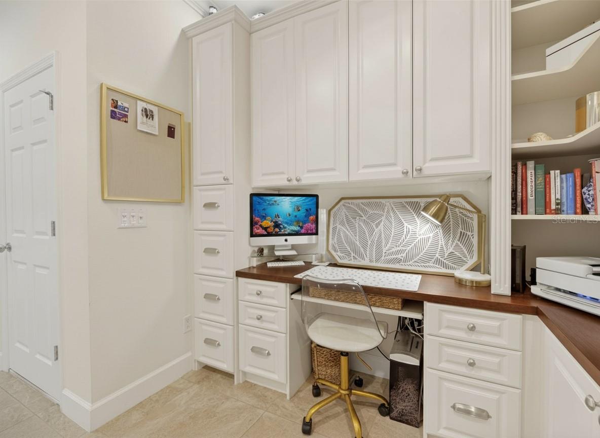 660 CHIPPER DR, SUN CITY CENTER, FL, 33573