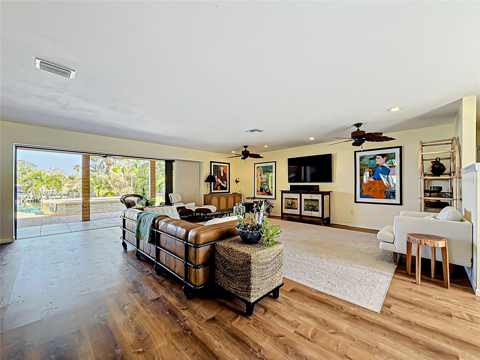 2162 W VINA DEL MAR BLVD, ST PETE BEACH, FL, 33706