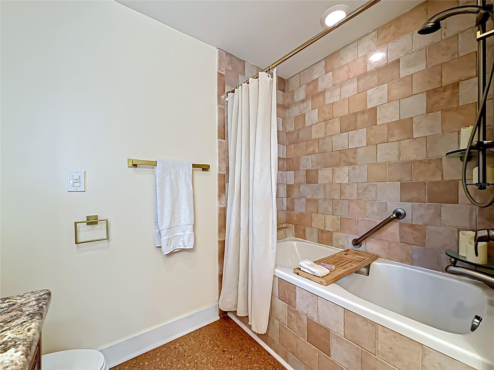2162 W VINA DEL MAR BLVD, ST PETE BEACH, FL, 33706