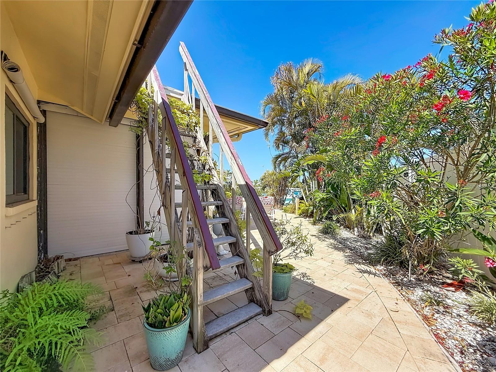 2162 W VINA DEL MAR BLVD, ST PETE BEACH, FL, 33706