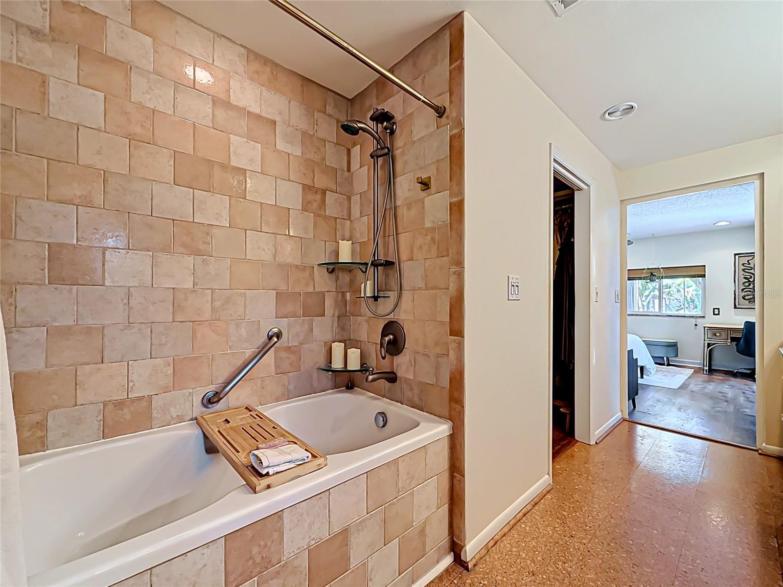 2162 W VINA DEL MAR BLVD, ST PETE BEACH, FL, 33706