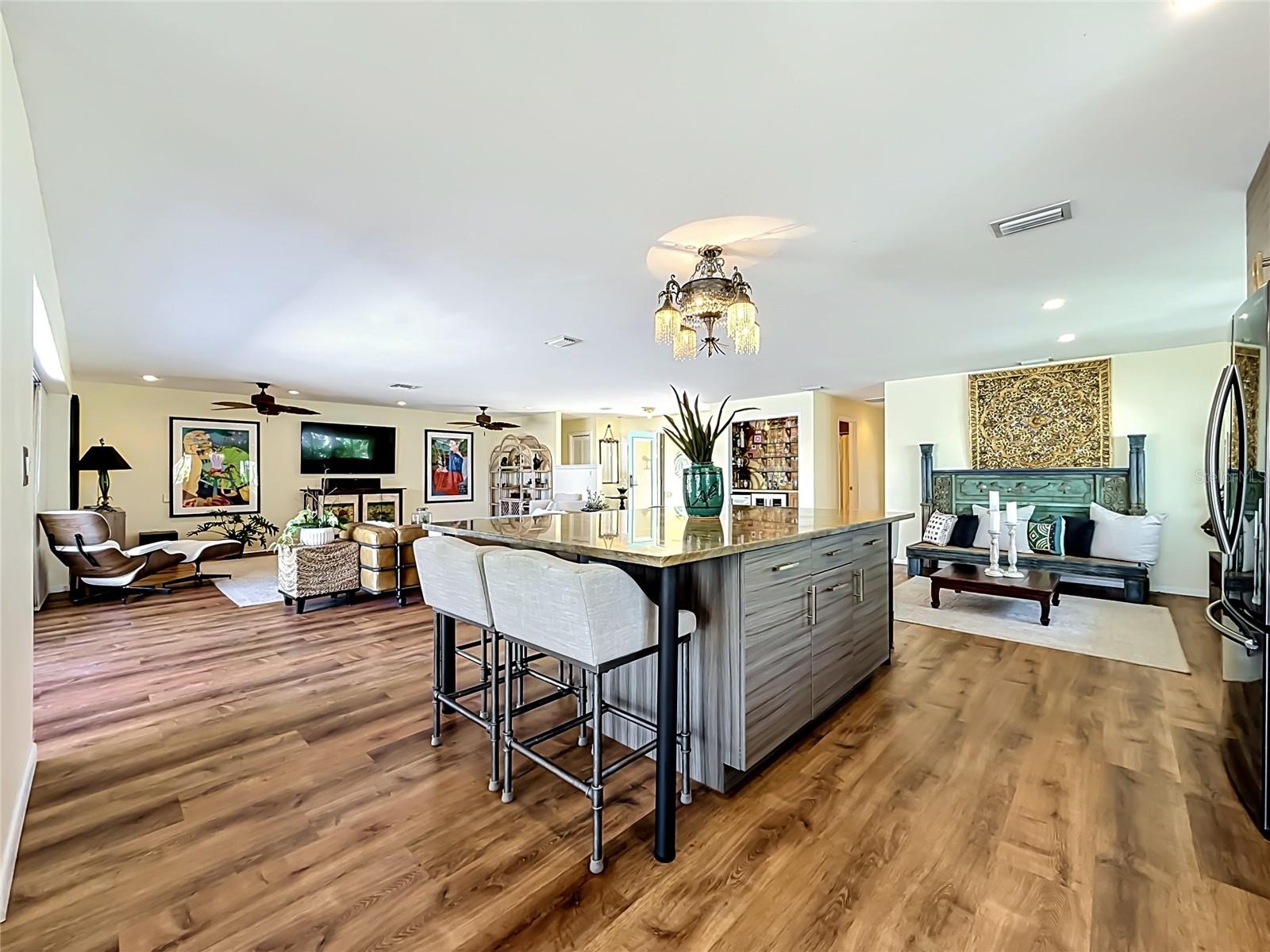 2162 W VINA DEL MAR BLVD, ST PETE BEACH, FL, 33706