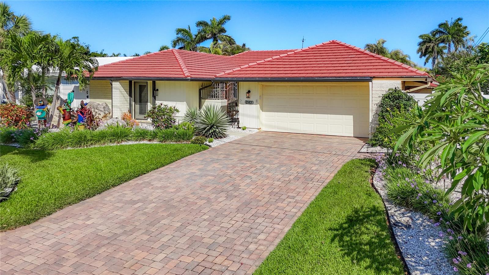 2162 W VINA DEL MAR BLVD, ST PETE BEACH, FL, 33706