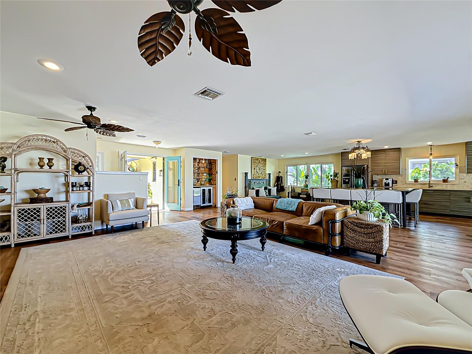 2162 W VINA DEL MAR BLVD, ST PETE BEACH, FL, 33706