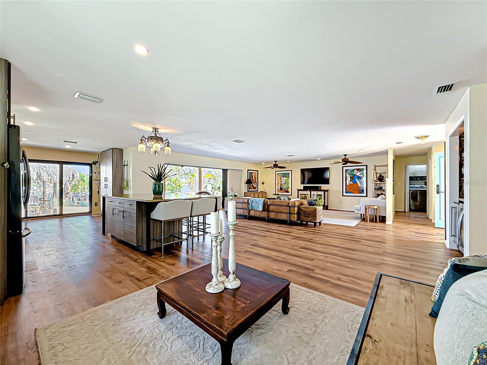 2162 W VINA DEL MAR BLVD, ST PETE BEACH, FL, 33706