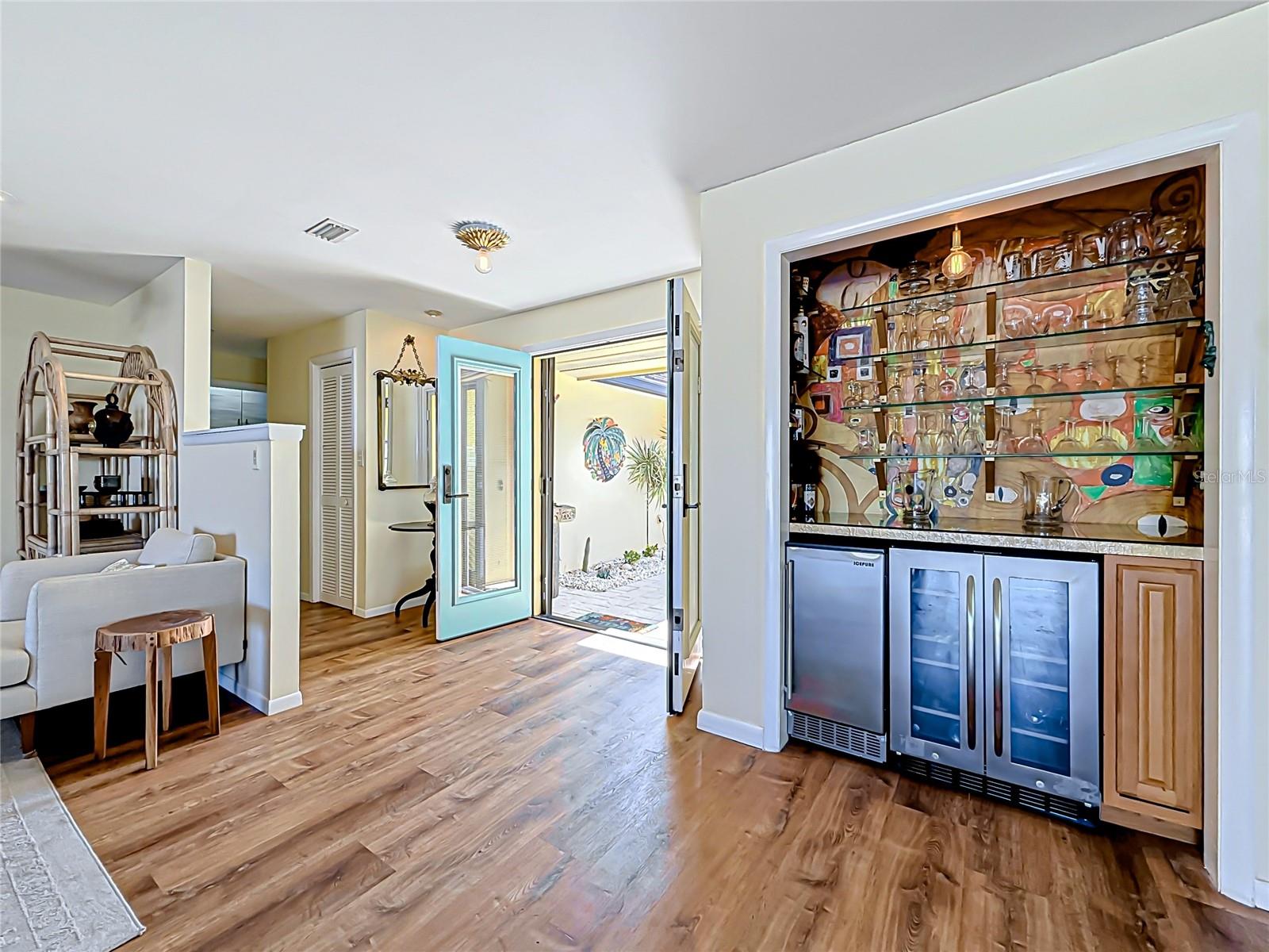 2162 W VINA DEL MAR BLVD, ST PETE BEACH, FL, 33706