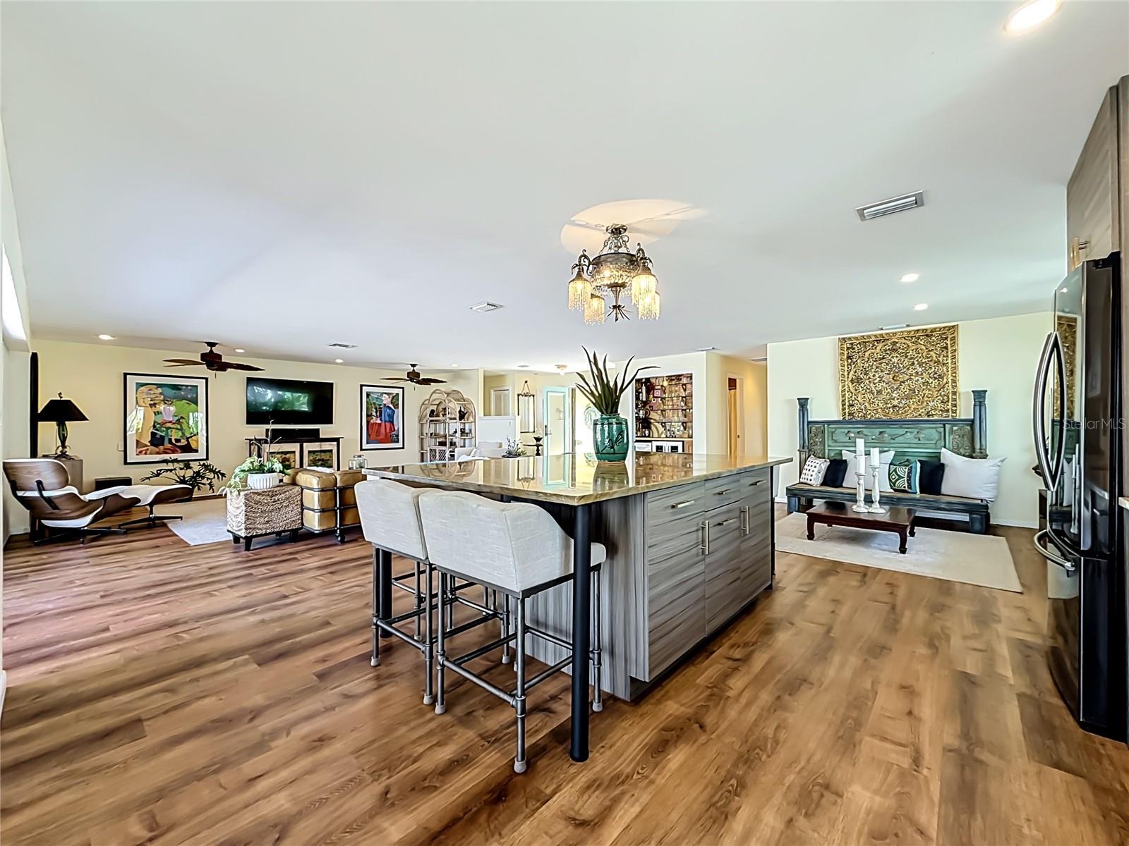 2162 W VINA DEL MAR BLVD, ST PETE BEACH, FL, 33706