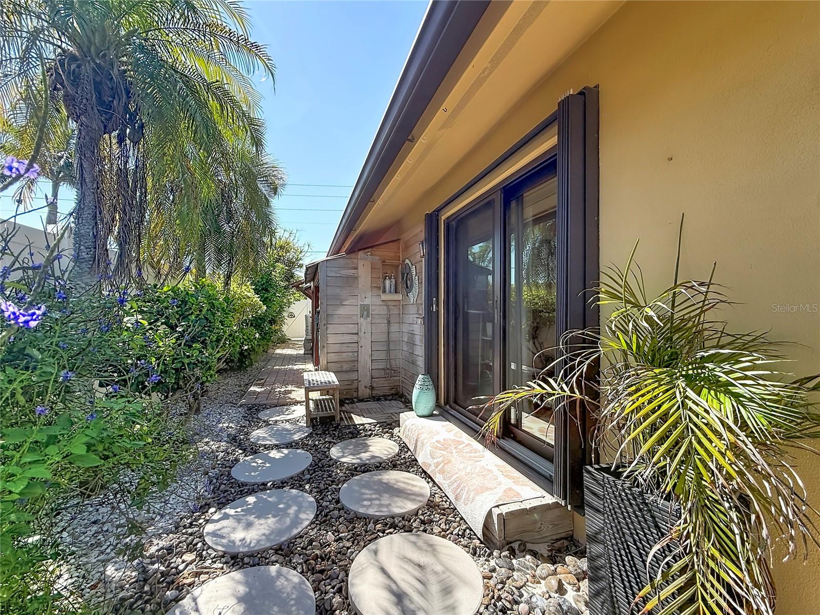 2162 W VINA DEL MAR BLVD, ST PETE BEACH, FL, 33706