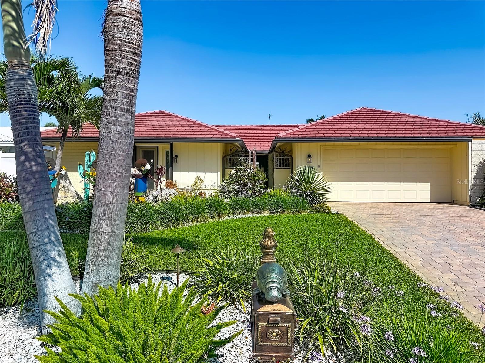 2162 W VINA DEL MAR BLVD, ST PETE BEACH, FL, 33706