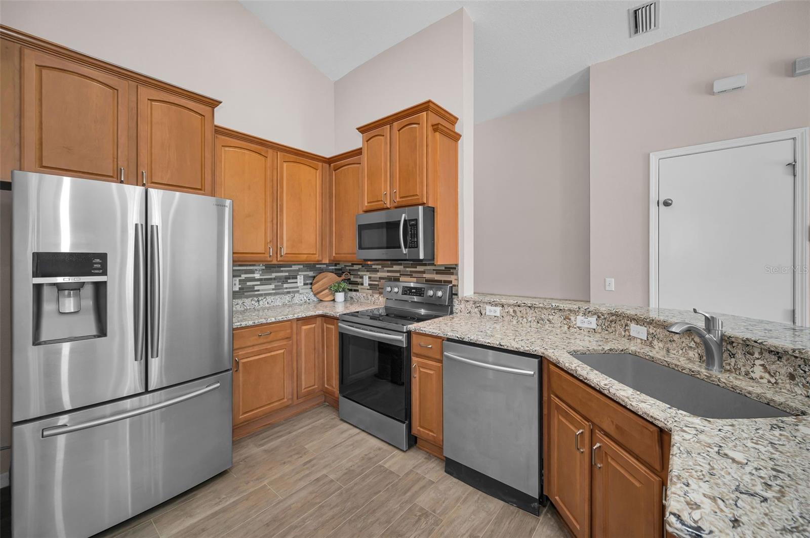 8527 SHALLOW CREEK CT, NEW PORT RICHEY, FL, 34653