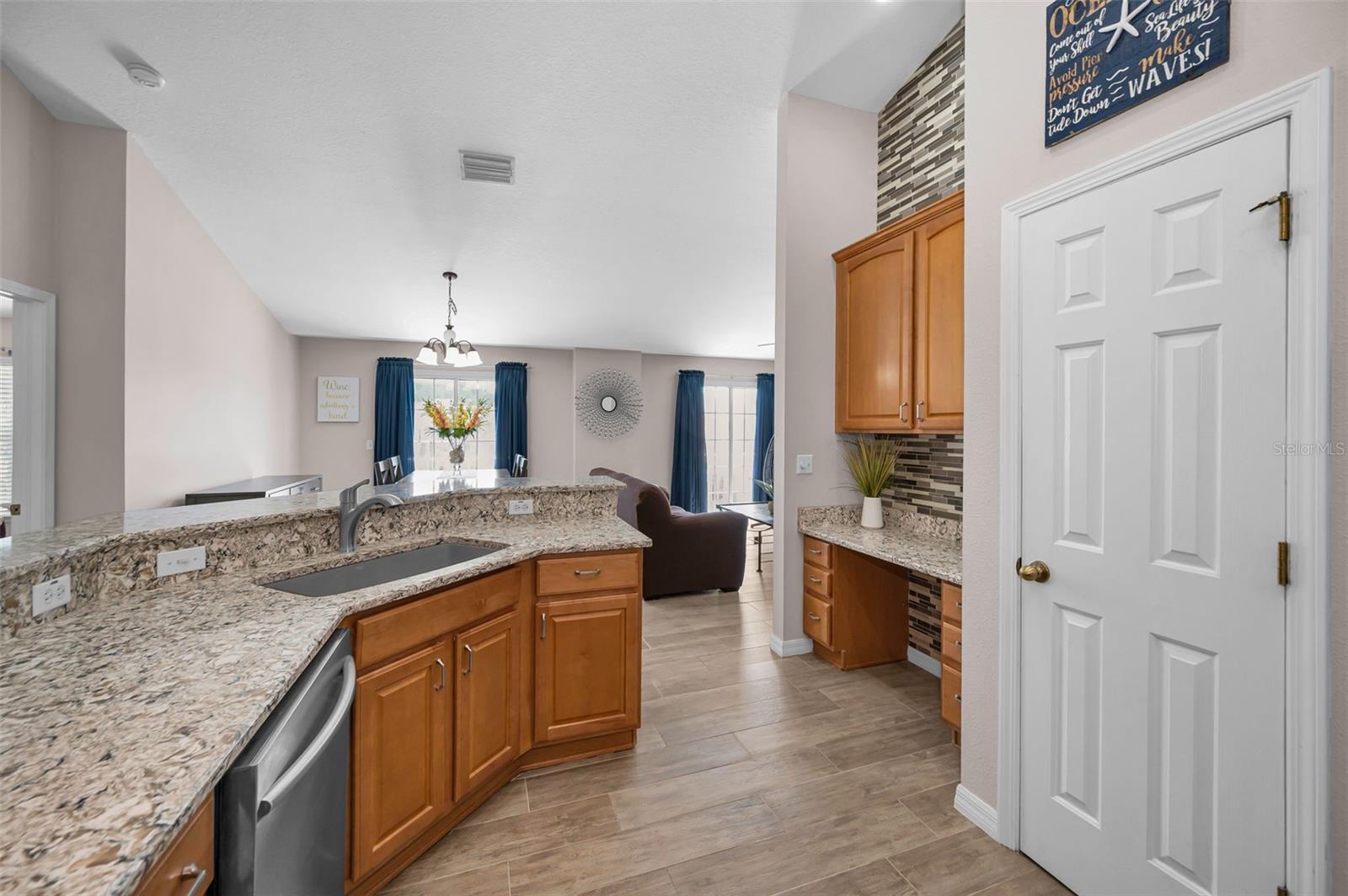 8527 SHALLOW CREEK CT, NEW PORT RICHEY, FL, 34653