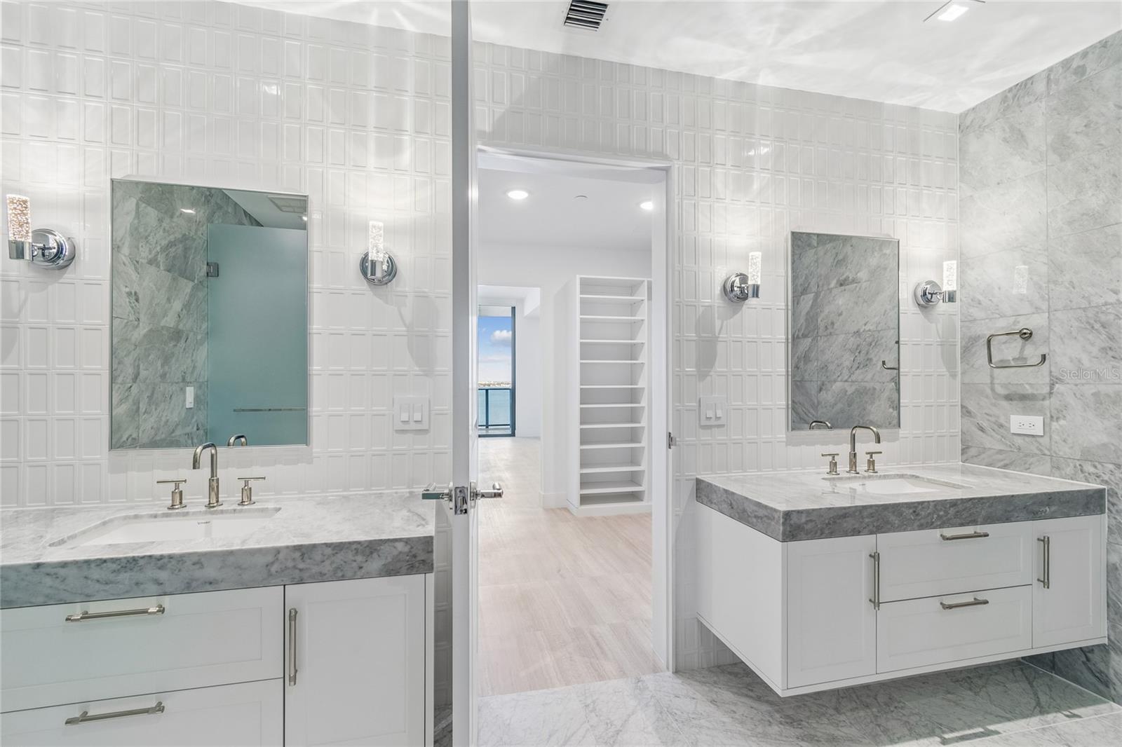 3015 S YSABELLA AVE #1102, TAMPA, FL, 33629