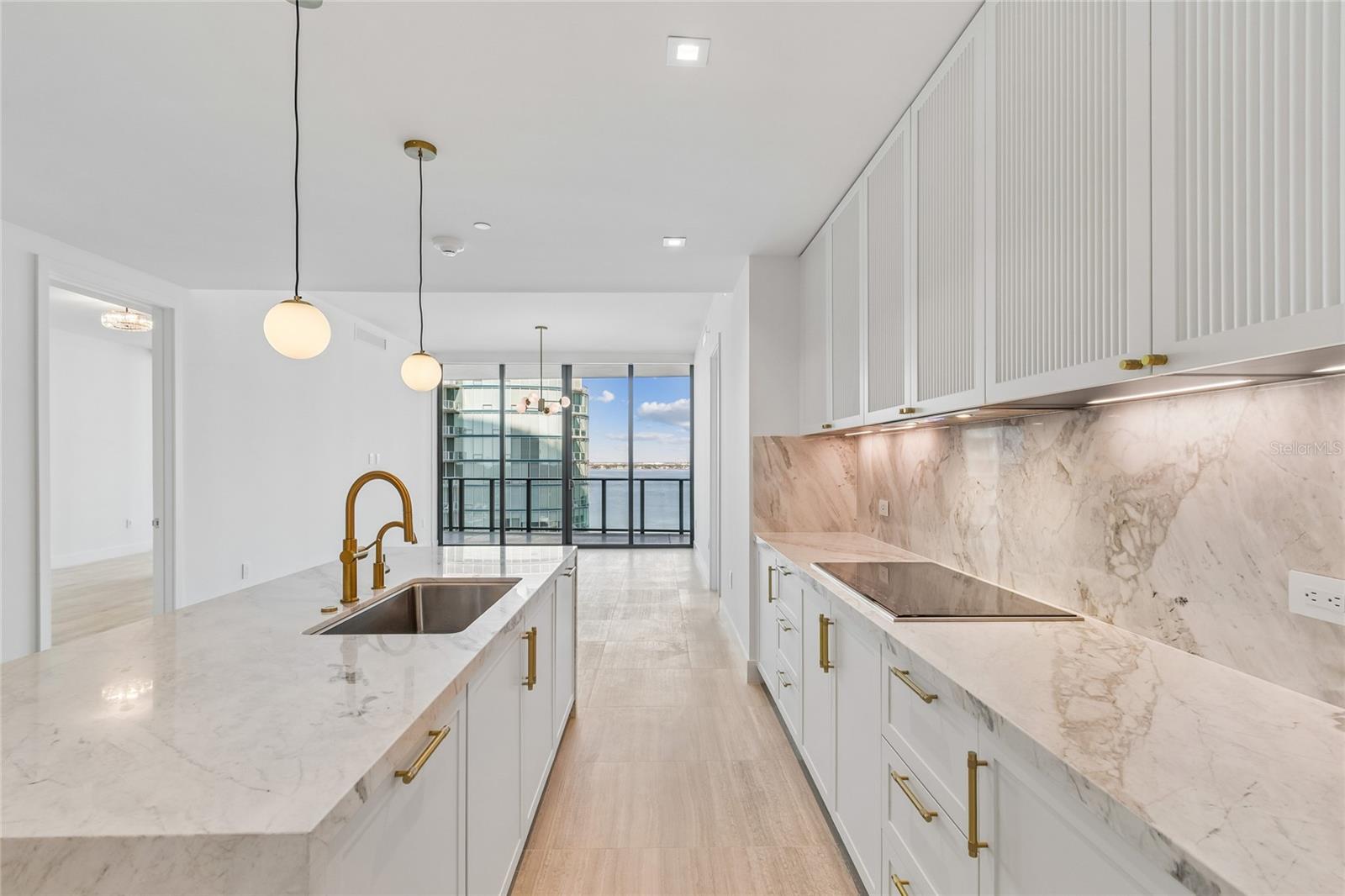 3015 S YSABELLA AVE #1102, TAMPA, FL, 33629